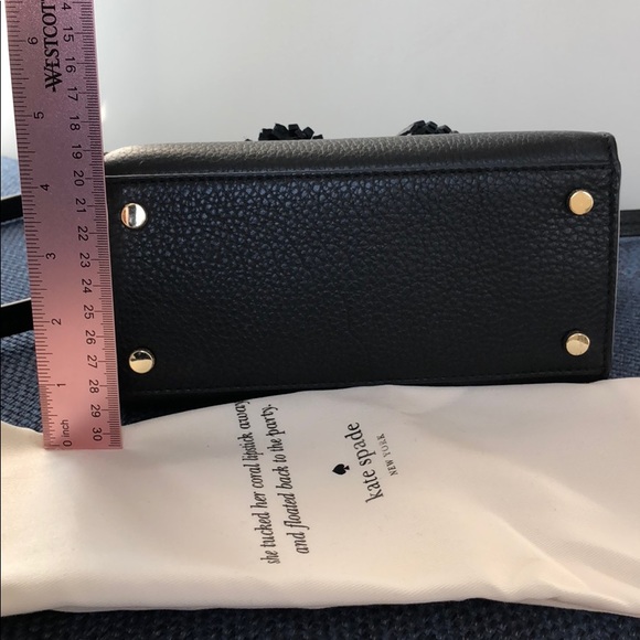 Kate Spade Hayes Street Small Isobel Bag - Picture 7 of 8